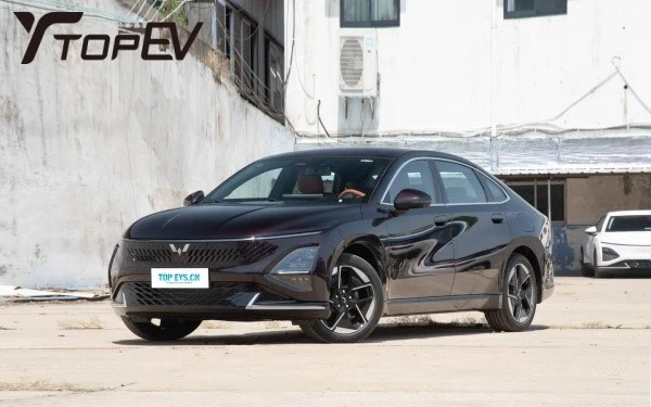 Wuling Starlight 2025